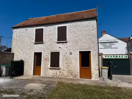 2 pieces rdc maison briarde