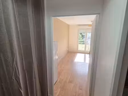 studio 25m² a 300m de la gare de pontault combault