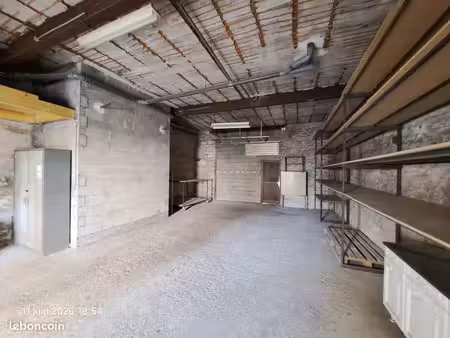 local 75m² avec tableau et compteurs indépendants