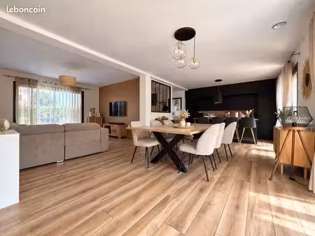 maison 6 pièces 149 m²