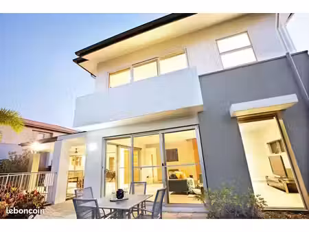 villa 5 pièces 120 m²