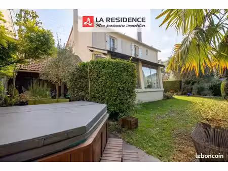 propriété 7 pièces 126 m²