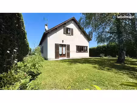 propriété 8 pièces 133 m²