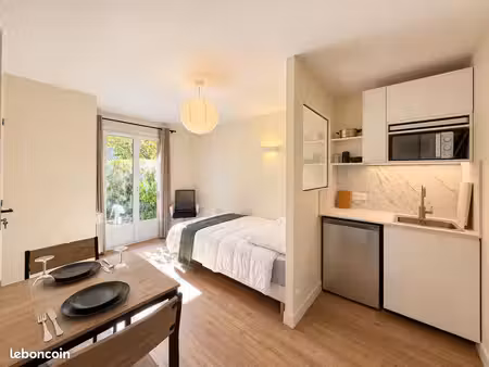 studio 1 pièce 20 m²