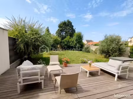 maison 7 pièces 155 m²