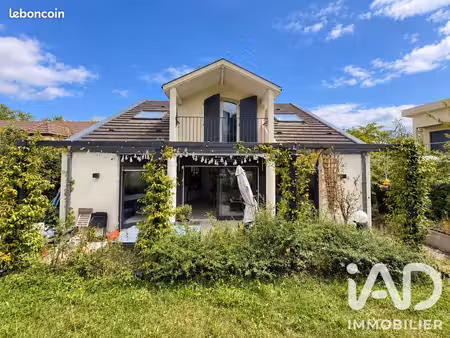 maison familiale 8 pièces 157 m²