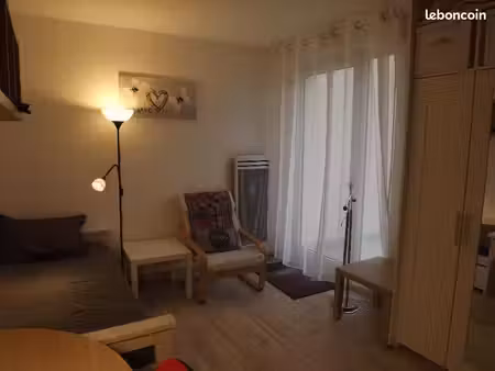 studio libre a louer a etudiant 78180 montigny le bretonneux