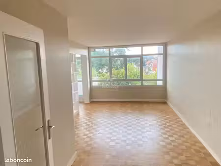appartement 4 pièces 69 m²
