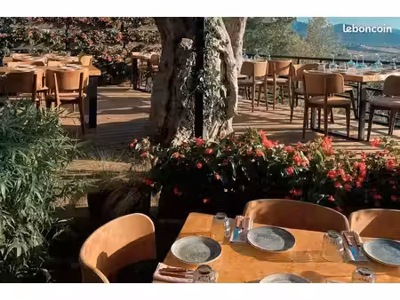 restaurant 390 m² château fort