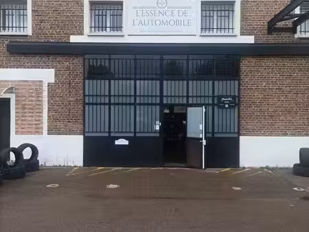local professionnel pour deatailing/ lavage automobile/ bureau vente /debossellage automob