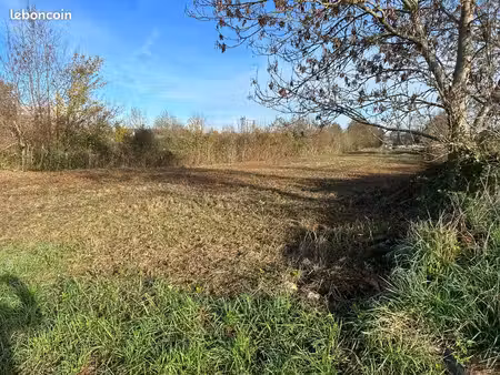 terrain à niort