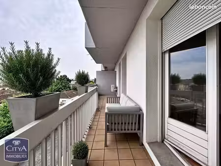 appartement 4 pièces 104 m²