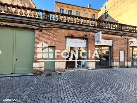 local commercial 50m² à louer 710 - montauban 82000