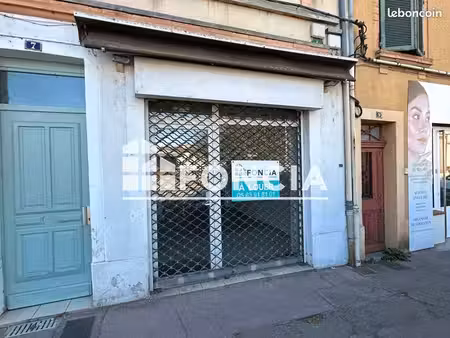 local commercial 62m² à louer 650 - montauban 82000