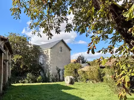 maison 5 pièces 180 m²