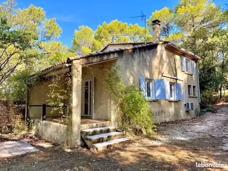 maison massif uchaux 59m2  1130 m2 de terrain