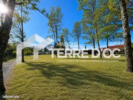 terrain 1 400 m² castres