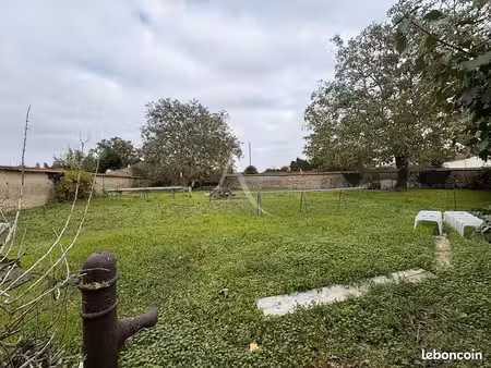 terrain 543 m² les velluire sur vendee