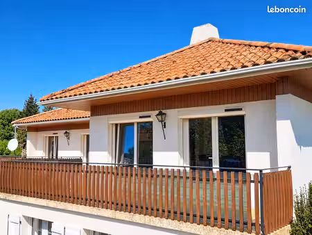 maison de 132 m2  atelier +190 m2  t1 à rénover