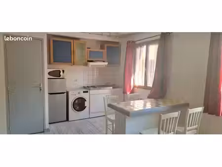 particulier vend studio 28 m2 avignon centre