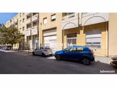 investissement locatif à avignon : studio meublé loué  proche centre-ville  résidence ferm