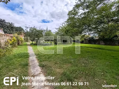 local 1 200 m²