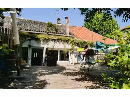 maison de ville 81370