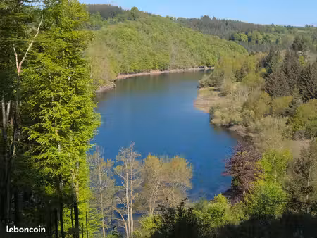 maison de campagne indépendante proche du lac