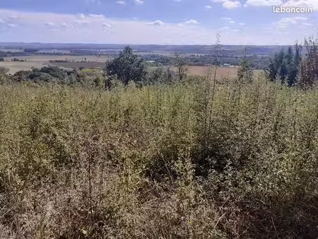 terrain 1 096 m² giroussens