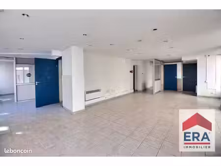 immeuble 9 pièces 300 m²
