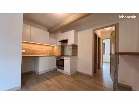 immeuble 4 pièces 70 m²