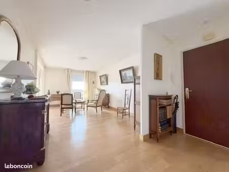 appartement 5 pièces 104 m²