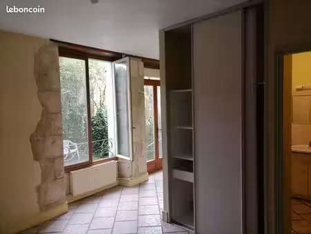 appartement rdc centre de vivonne