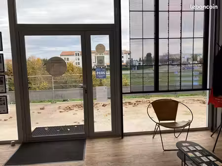 local commercial 153 m²