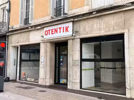 local commercial 75 m²