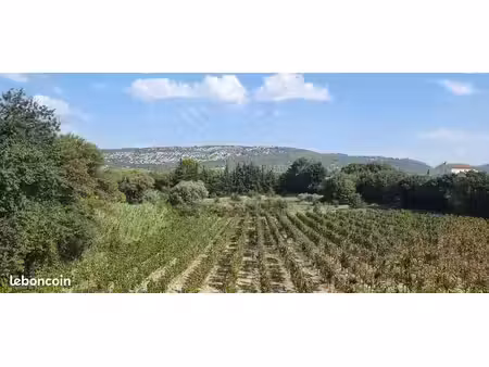terrain à bâtir de 1122 m² à aubignan (84)