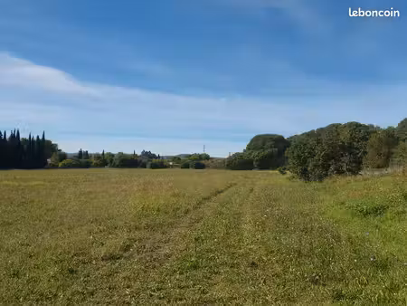 terrain 247 m² pertuis
