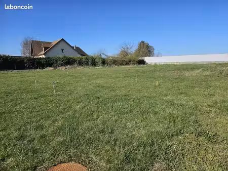 terrain à bâtir de 783 m² à poulainville (80)