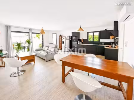 maison 5 pièces 97 m²