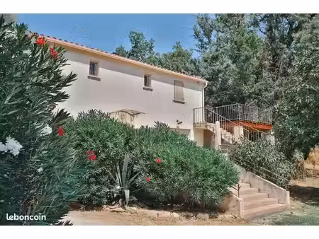 maison de caractère 100 m² avec dépendance sur 2 753 m² – barthelasse