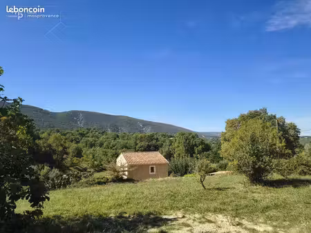 terrain à bâtir de 990 m² à bonnieux (84)