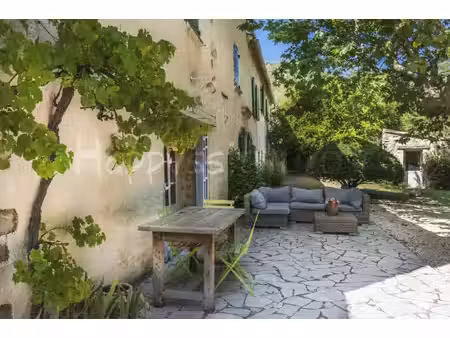 maison de luxe à vendre à la roquebrussanne