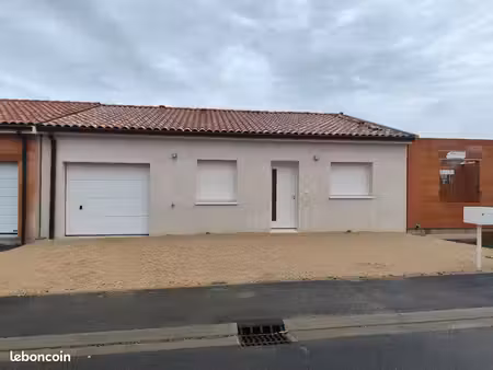 location maison neuve de plein pied le séquestre