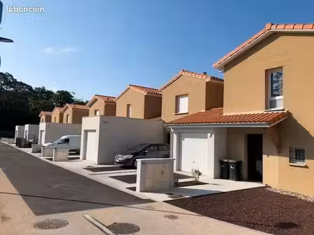 terrain - terrasses du fontanas (les)