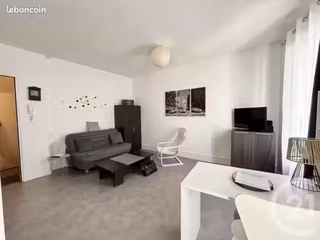 immeuble 121 m² chatellerault