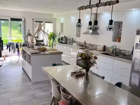 maison 5 pièces saint-martin-du frêne