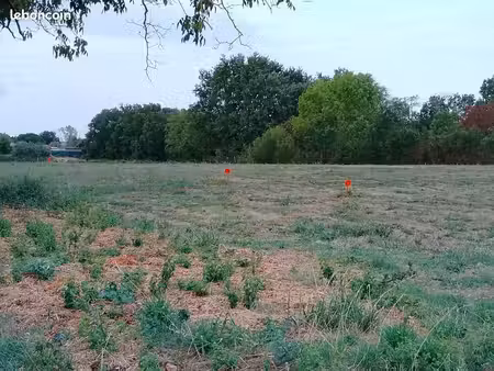 terrain à bâtir viabilisé de 1144m2
