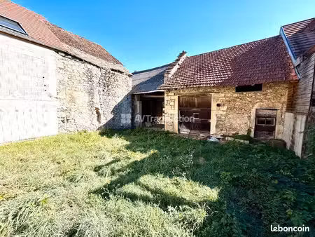 corps de ferme à rénover entièrement