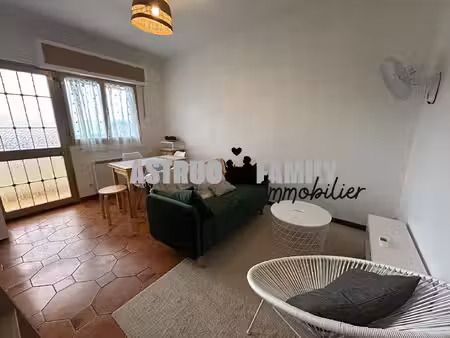 aigues-mortes - appartement une chambre avec terrasse et stationnement