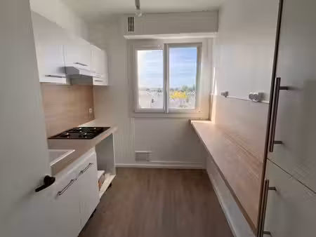 appartement t3 refait à neuf